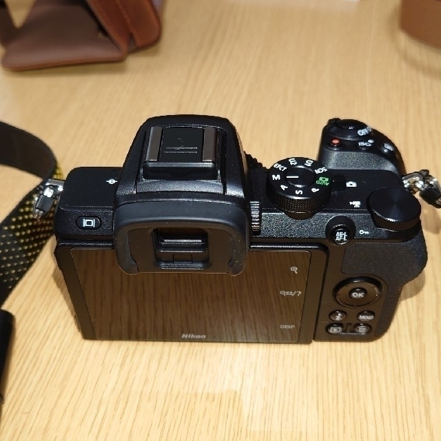 Nikon(ニコン)のNikonz50 ダブルズームキット　おまけ付き スマホ/家電/カメラのカメラ(ミラーレス一眼)の商品写真