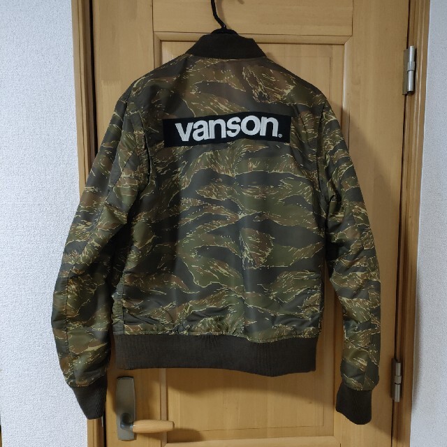 VANSON(バンソン)のvanson 定価29800円　税別　　リバーシブルジャンパー新品未使用🎶 メンズのジャケット/アウター(ライダースジャケット)の商品写真