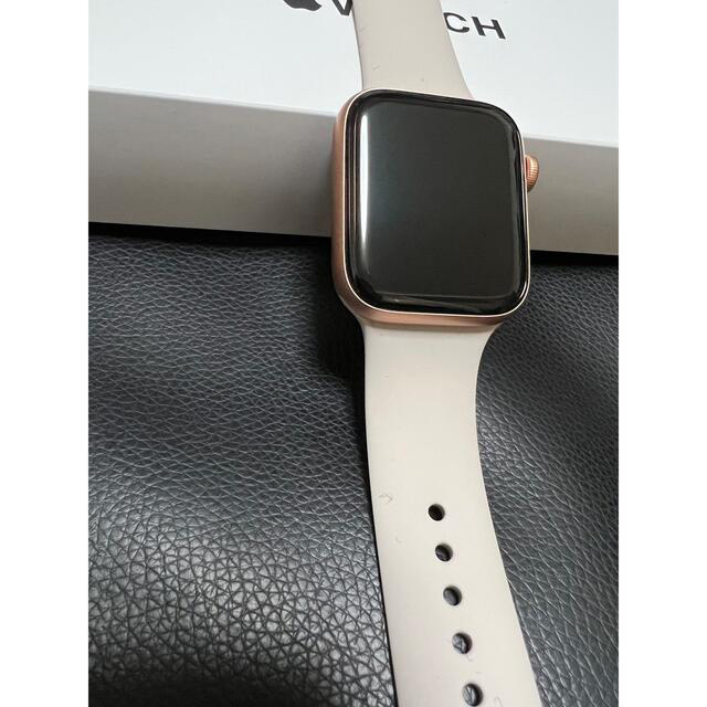 Apple Watch - Apple Watch SE GPSモデル 44mm ゴールドの通販 by My