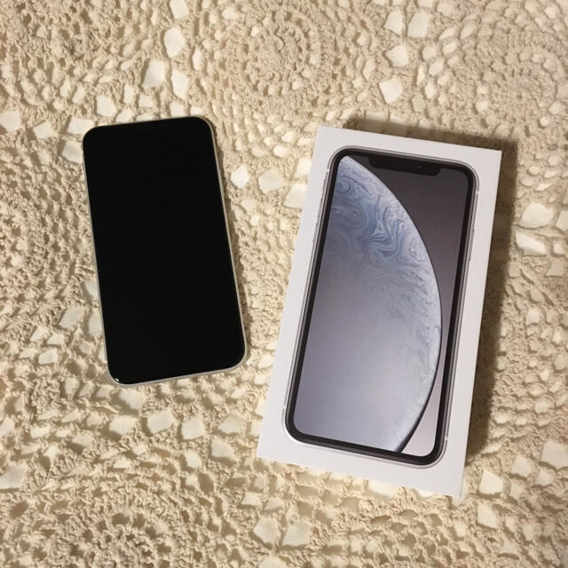 美品★iPhone XR White 64 GB SIMフリー