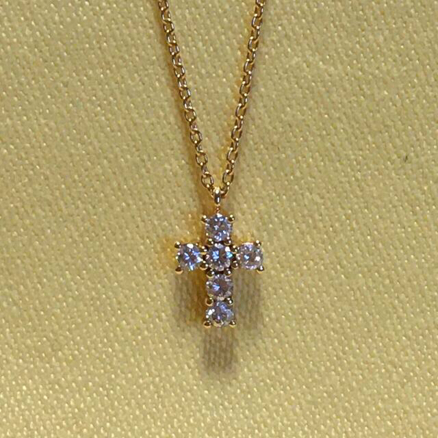 ヴァンドームアオヤマ　K18 ダイヤモンド クロス ネックレス 0.18ct