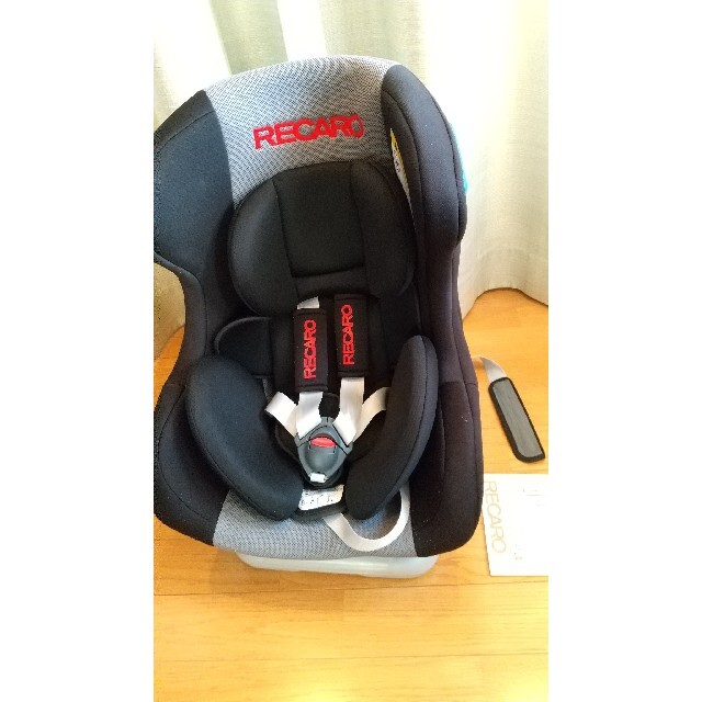 RECARO(レカロ)のレカロスタートプラスアイ キッズ/ベビー/マタニティの外出/移動用品(自動車用チャイルドシート本体)の商品写真