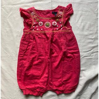 ベビーギャップ(babyGAP)のgap ベビー  刺繍ロンパース　(ロンパース)