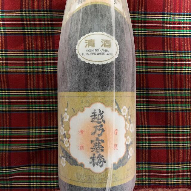 石本酒造 越乃寒梅 1.8L 普通酒 白ラベル 食品/飲料/酒の酒(日本酒)の商品写真