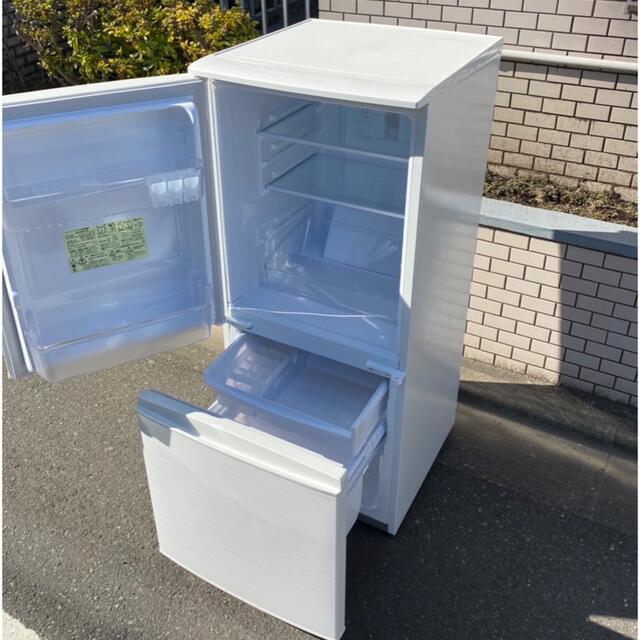 都内近郊送料無料　2020年製　冷蔵庫　シャープ　極美品 2