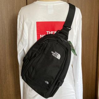 ザノースフェイス(THE NORTH FACE)の新品未使用　韓国正規品　ノースフェイス　ショルダーバッグ　スリングバッグ(ショルダーバッグ)