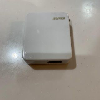 バッファロー(Buffalo)の【最安値！】BUFFALO USB充電器 BSIPA02WH(バッテリー/充電器)