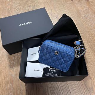 CHANELチェーンウォレットカメラバッグ