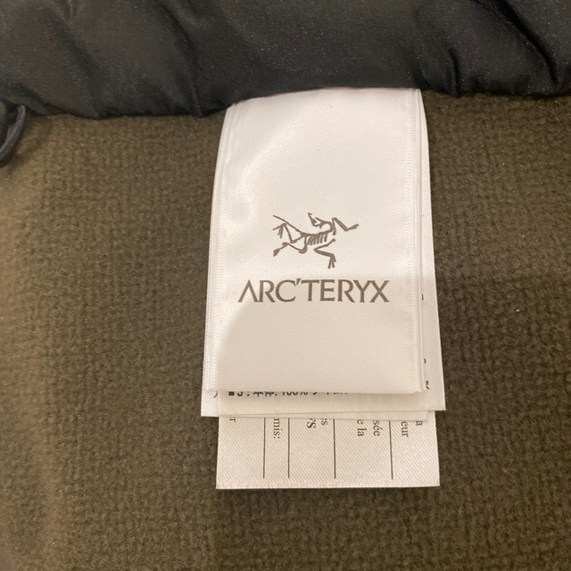 ARC'TERYX(アークテリクス)のアークテリクス　Atom LT フーディ メンズのジャケット/アウター(ダウンジャケット)の商品写真