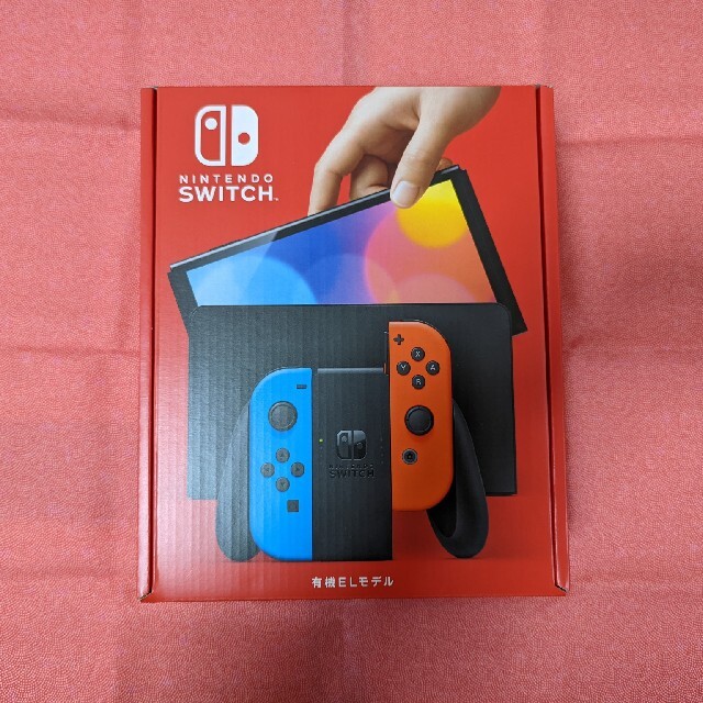 Nintendo Switch(ニンテンドースイッチ)のNintendo Switch（有機ELモデル）　本体　新品未開封　任天堂 エンタメ/ホビーのゲームソフト/ゲーム機本体(家庭用ゲーム機本体)の商品写真