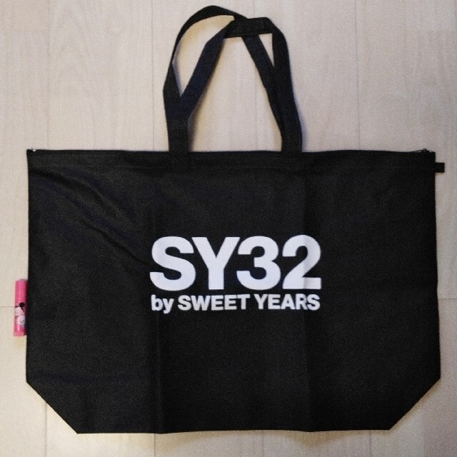 SWEET YEARS(スウィートイヤーズ)の非売品SY32 by SWEET YEARS  エコバッグ中 メンズのバッグ(エコバッグ)の商品写真