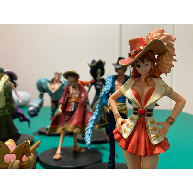 BANDAI - ワンピースフィギュア15周年記念 麦わらの一味 9体セット の