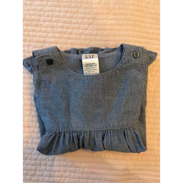 babyGAP(ベビーギャップ)の【専用】BabyGAP ベビーギャップデニムワンピース 6-12m 66-70㎝ キッズ/ベビー/マタニティのベビー服(~85cm)(ワンピース)の商品写真