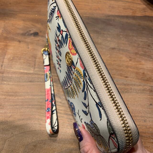 Tory Burch(トリーバーチ)のトリーバーチ　長財布　中古 レディースのファッション小物(財布)の商品写真