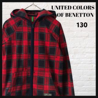 ベネトン(BENETTON)のUNITED COLORS OF BENETTON ベネトン　フリースパーカー赤(Tシャツ/カットソー)