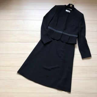 レッセパッセ(LAISSE PASSE)の美品　レッセパッセ　ブラックフォーマル　セット　11号　夏用　クリーニング済み(礼服/喪服)