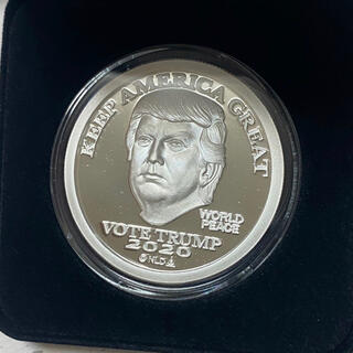 KEEP AMERICA GREAT☆トランプ大統領銀貨 2020 純銀 1ozの通販｜ラクマ