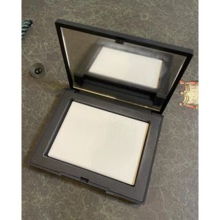 ナーズ(NARS)のNARS setting powder(フェイスパウダー)