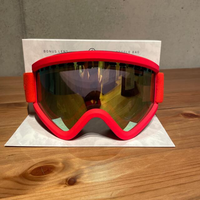 Oakley(オークリー)のエレクトリック　EGV red スポーツ/アウトドアのスノーボード(アクセサリー)の商品写真