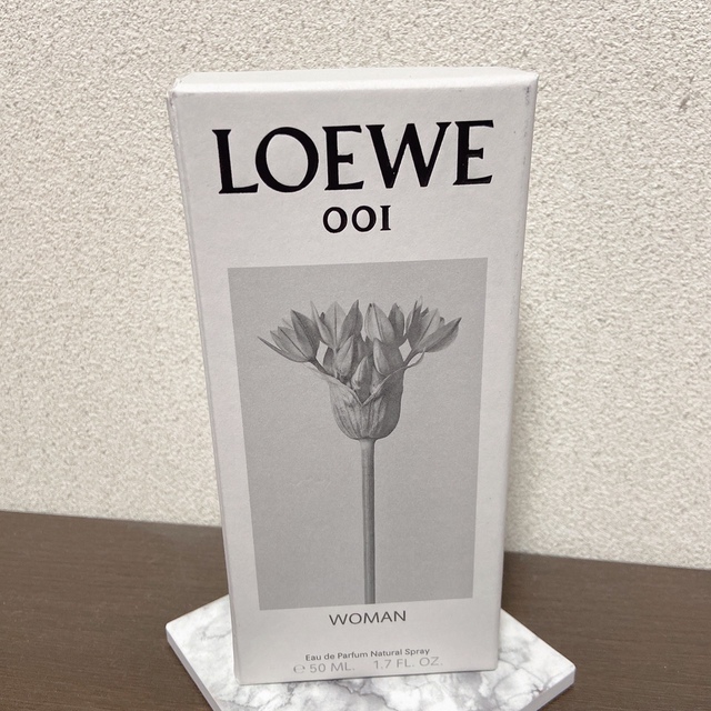 LOEWE 001 ウーマン 50ml オードゥパルファン ロエベ香水 コスメ/美容の香水(ユニセックス)の商品写真