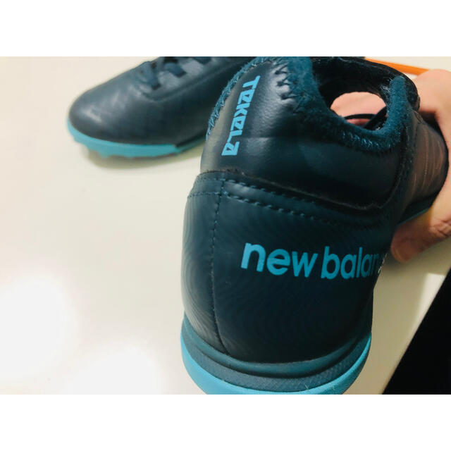 New Balance(ニューバランス)の 【美品】21.0cm ニューバランス  キッズ フットボールシューズ スポーツ/アウトドアのサッカー/フットサル(シューズ)の商品写真