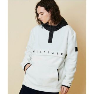 トミーヒルフィガー(TOMMY HILFIGER)の新品　TOMMY HILFIGER フーデッドアノラック(パーカー)