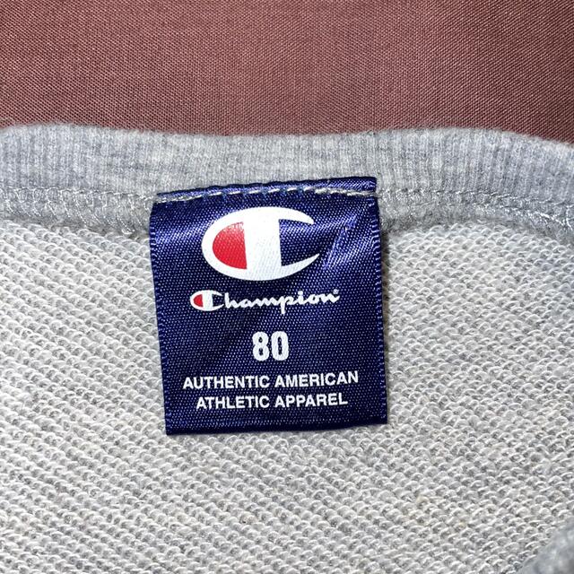 Champion(チャンピオン)のChampion チャンピオン 型押し デカロゴ スウェット 80 グレー  キッズ/ベビー/マタニティのベビー服(~85cm)(トレーナー)の商品写真