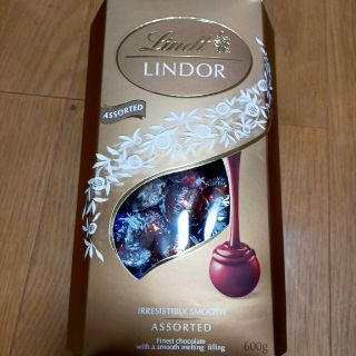 リンツ(Lindt)のリンツリンドール ゴールドアソート 600g(菓子/デザート)