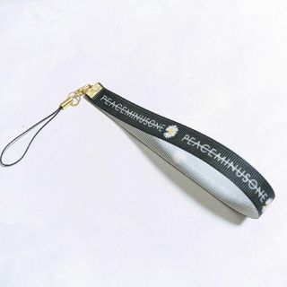 PEACEMINUSONE(スマホ/家電/カメラ)のフリマアイテム一覧 PEACEMINUSONE(スマホ/家電/カメラ)のフリマアイテム一覧