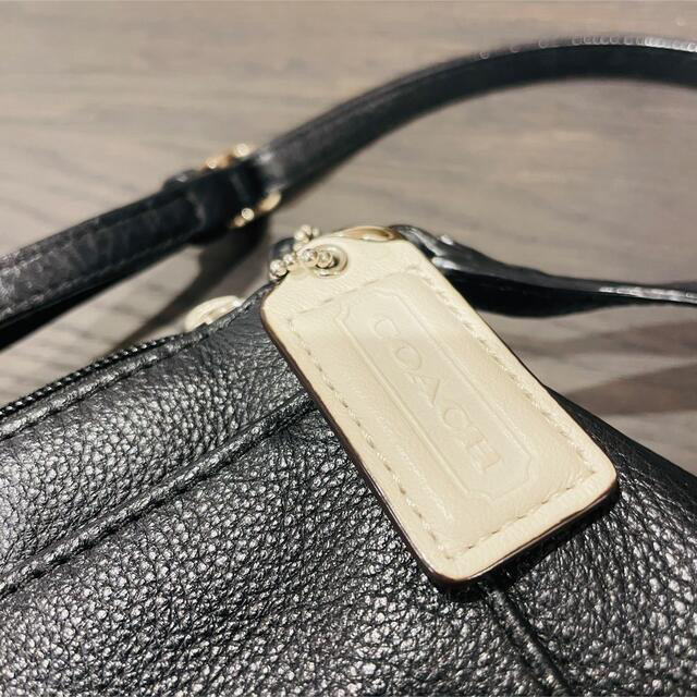 COACH(コーチ)のコーチ　ショルダーバッグ レディースのバッグ(ショルダーバッグ)の商品写真