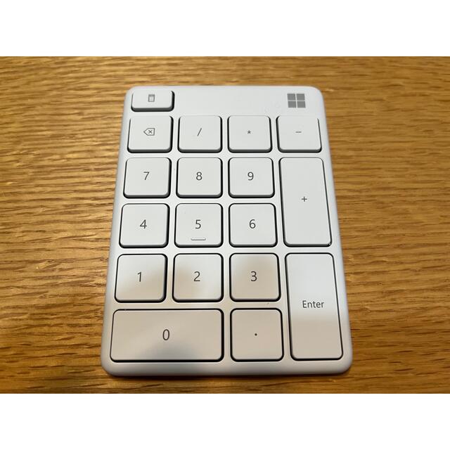 Microsoft(マイクロソフト)のMicrosoft テンキー NUMBER PAD GLACIER スマホ/家電/カメラのPC/タブレット(PC周辺機器)の商品写真