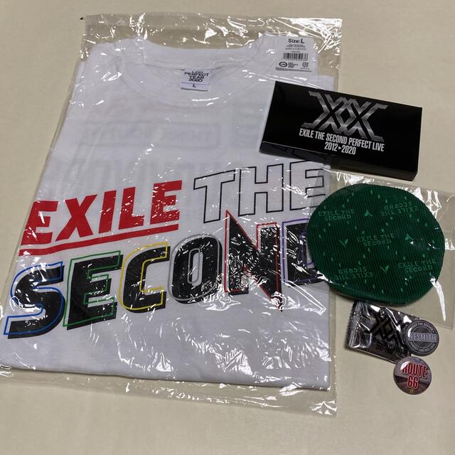 EXILE THE SECOND(エグザイルザセカンド)のEXILE THE SECOND ツアーグッズ セット エンタメ/ホビーのタレントグッズ(ミュージシャン)の商品写真