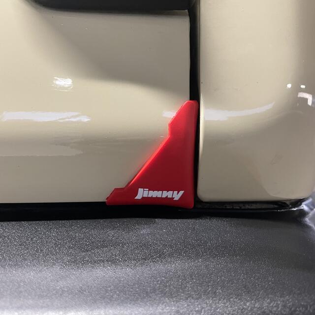 スズキ(スズキ)のジムニー　ドアコーナーカバー　jimny リアドア　レッド　赤　左右セット 自動車/バイクの自動車(車外アクセサリ)の商品写真