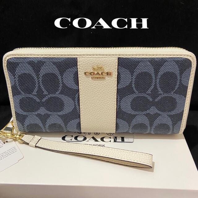 COACH(コーチ)のプレゼントにも❤️2021新作 コーチ ストラップ付 デニム×レザー 長財布 レディースのファッション小物(財布)の商品写真