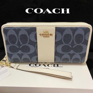 コーチ(COACH)のプレゼントにも❤️2021新作 コーチ ストラップ付 デニム×レザー 長財布(財布)