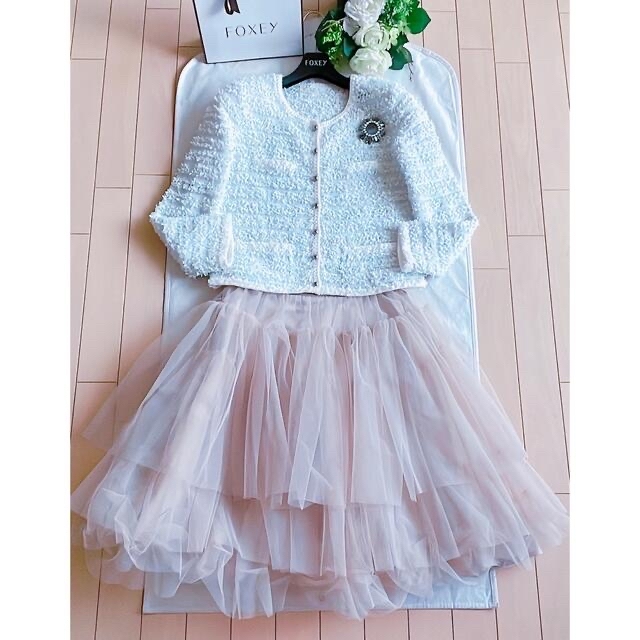 FOXEY(フォクシー)のFOXEY  tutu prima スカート 40 極美品　Rene レディースのスカート(ひざ丈スカート)の商品写真