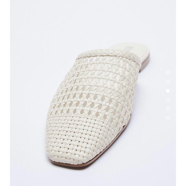 ZARA(ザラ)の【完売商品】ZARA 編み込み　フラット　サンダル　 レディースの靴/シューズ(サンダル)の商品写真