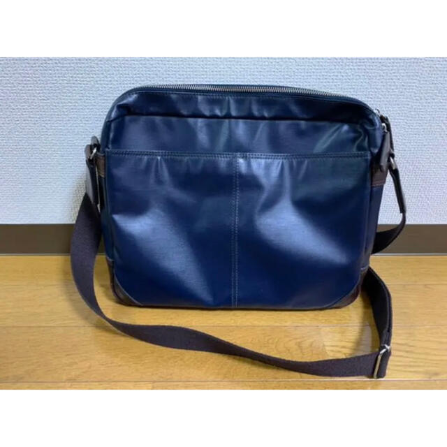 TAKEO KIKUCHI(タケオキクチ)のタケオキクチ　ショルダーバッグ レディースのバッグ(ショルダーバッグ)の商品写真