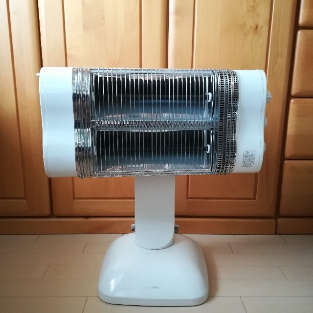 ダイキン セラムヒート DAIKIN 暖房器具 遠赤外線ヒーターERFT11MS ダイキン セラムヒート DAIKIN 暖房器具 遠赤外線ヒーターERFT11MS