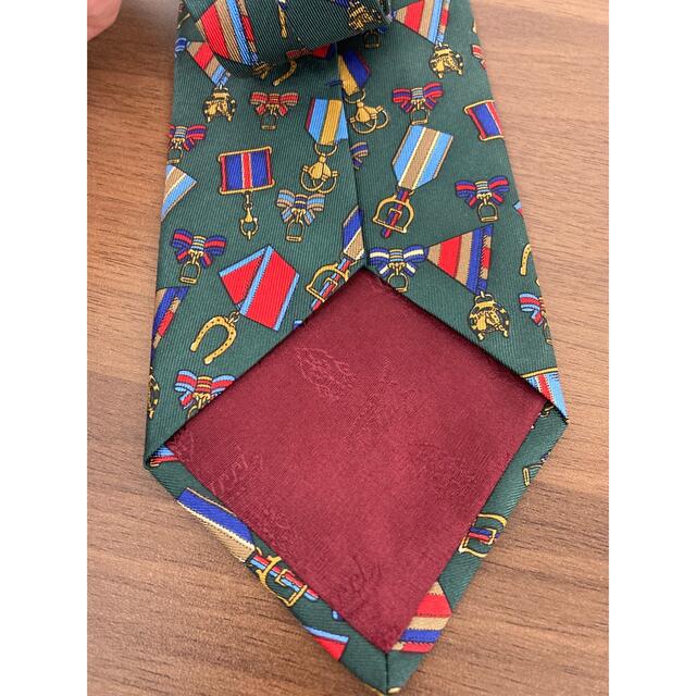 Gucci(グッチ)のオールドグッチ　GUCCI ネクタイ　勲章柄　良品 メンズのファッション小物(ネクタイ)の商品写真