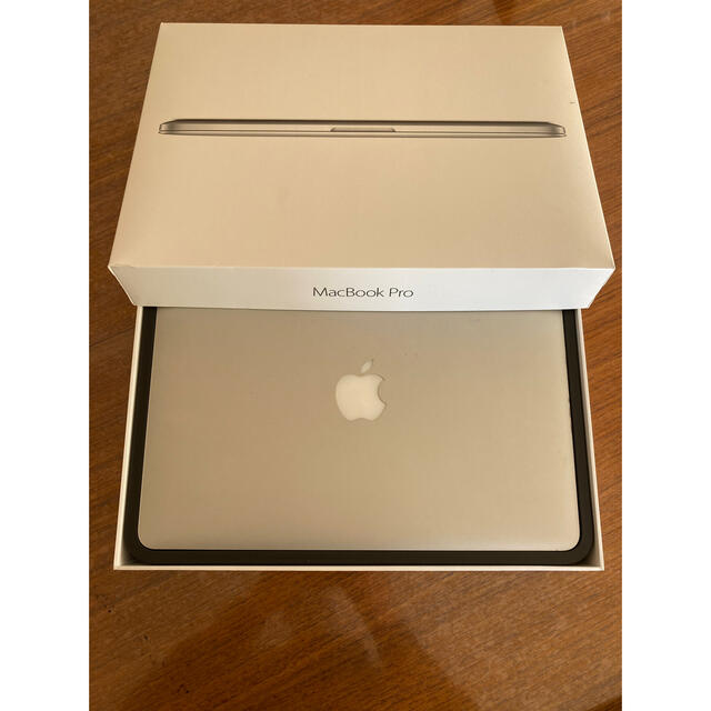 美品 APPLE MacBook Pro MGX72J/A