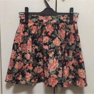 イング(INGNI)の【美品】INGNI 花柄フレアスカート(ミニスカート)