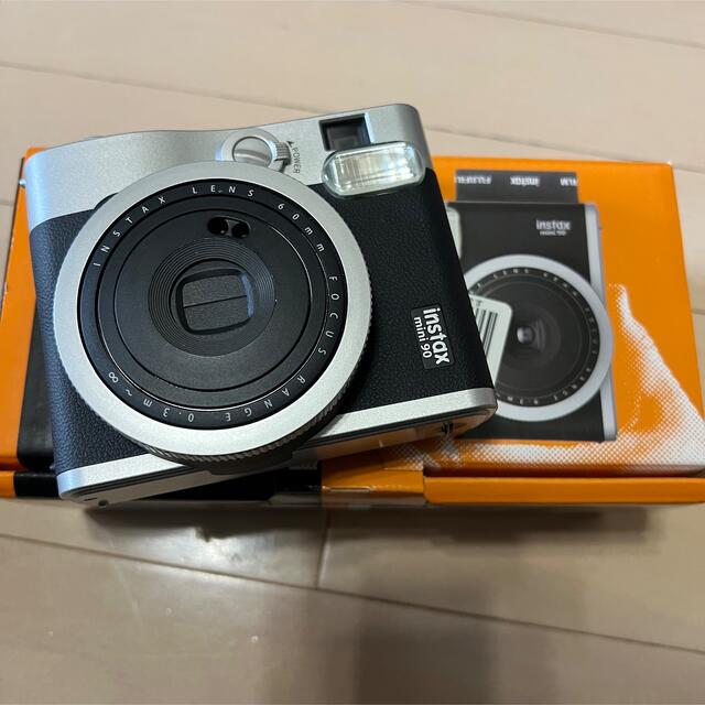 113mm本体奥行FUJI FILM INSTAX MINI 90 ネオクラシック BLACK