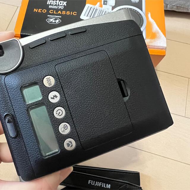 FUJI FILM INSTAX MINI 90 ネオクラシック BLACK | munchercruncher.com