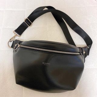 マウジー(moussy)のmoussy ボディーバッグ(ボディバッグ/ウエストポーチ)