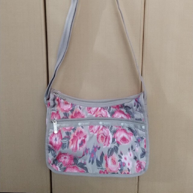 【超美品】LeSportsac ショルダーバック