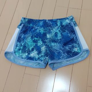 オールドネイビー(Old Navy)のジョギングショートパンツ　130cm　インナーパンツ付き(パンツ/スパッツ)