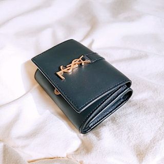 美品 現在店舗の販売価格 65000円位 SAINT LAURENT ミニ財布