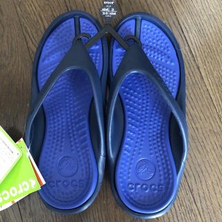 クロックス(crocs)のクロックスサンダル　24センチ(サンダル)