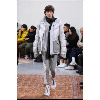 サカイ(sacai)のsacai×NIKE ダウンジャケット　ドッキング　NRG RH PARKA(ダウンジャケット)